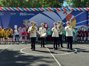28.05.2025. В Москве сосотялся городской спортивный праздник "Флорбол для лиц с интеллектуальными нарушениями"