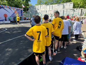 28.05.2025. В Москве сосотялся городской спортивный праздник "Флорбол для лиц с интеллектуальными нарушениями"