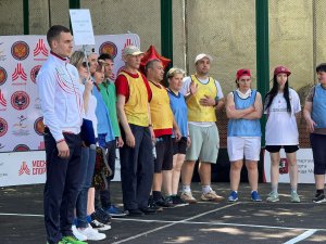 28.05.2025. В Москве сосотялся городской спортивный праздник "Флорбол для лиц с интеллектуальными нарушениями"