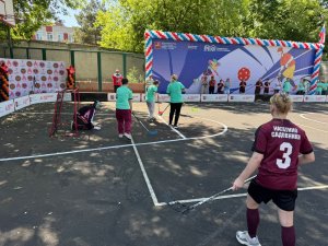 28.05.2025. В Москве сосотялся городской спортивный праздник "Флорбол для лиц с интеллектуальными нарушениями"